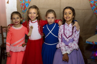 Aniversario das mini divas, Gessica, Julie, Kathryn e Yasmin